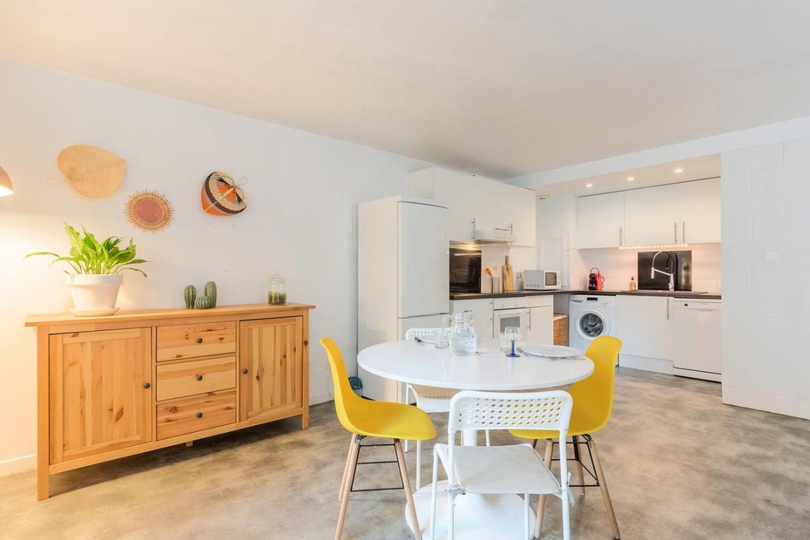 Spacious Apartment W Private Parking In Old Lila Exterior foto