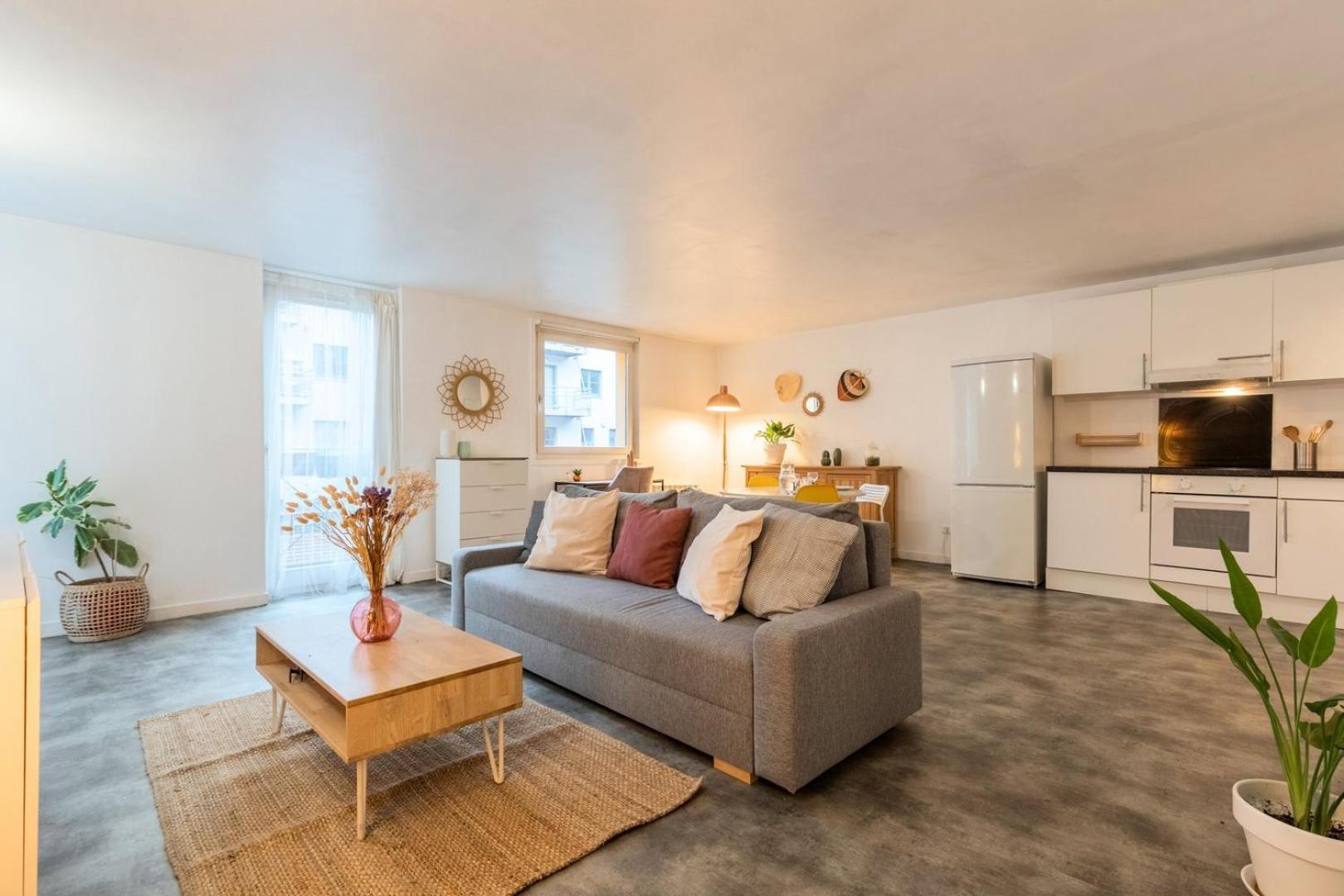 Spacious Apartment W Private Parking In Old Lila Exterior foto